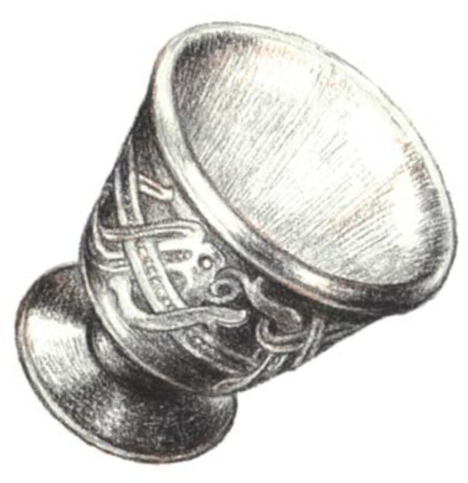 Анке Айсман - Серебряная чаша (художница вдохновилась средневековой чашей X века, найденной во время раскопок на территории Дании), 2009